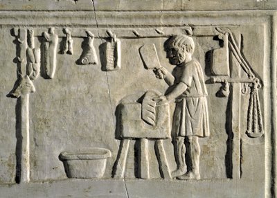 Romersk kunst: "" en slakter i butikken hans"" Bas-relieff, romersk sivilisasjon, 2. århundre e.Kr., Roma, Museo della Civilta Romana - Slakter arbeider i butikken hans - Steinrelieff, 2. århundre e.Kr. - Roma, Museo della Civilta Romana av Roman