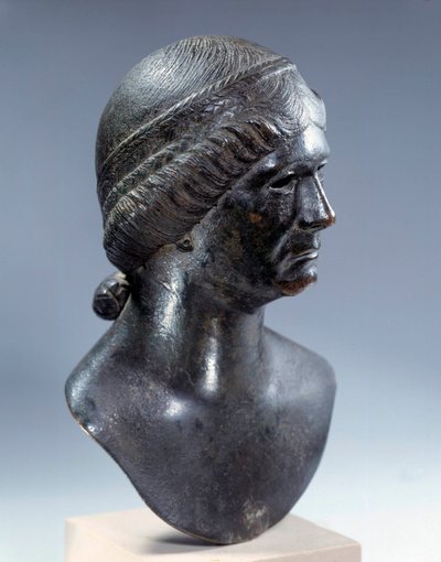 Romersk kunst: kvinnehode i bronse. Begynnelsen av det 1. århundre e.Kr. Paris, Louvre-museet av Roman