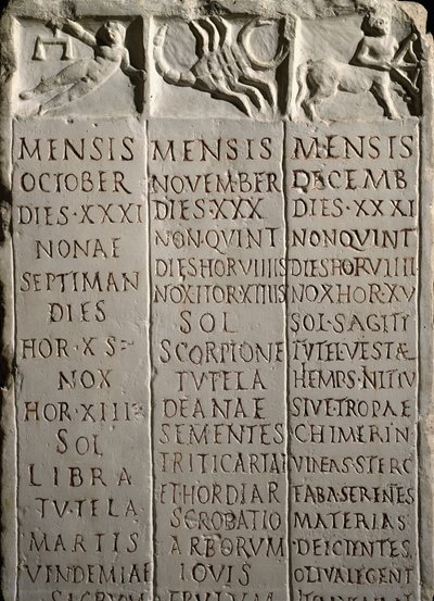 Romersk kunst: kalender fra Champs de Mars (campo marte) som viser månedene (oktober, november, desember), dagene med stjernebildene og stjernetegnene (Vekten, Skorpionen, Skytten) og det tilsvarende landbruksarbeidet. 1. århundre f.Kr.-1s av Roman