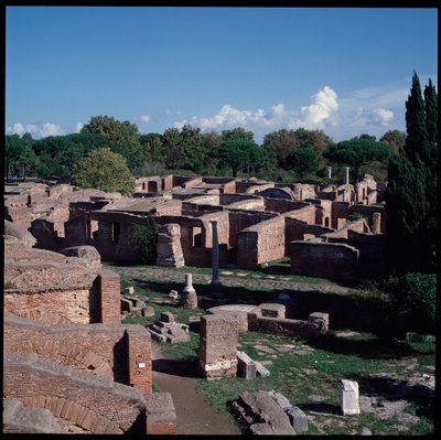Romersk kunst: utsikt over ruinene av det arkeologiske stedet Ostia av Roman
