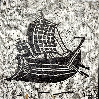 Sabratha-skipet returnerer til havnen i Ostia (mosaikk av Roman