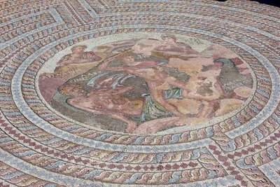 Theseus and the Minotaur, House of Theseus, Paphos, Kypros (mosaikk) av Roman