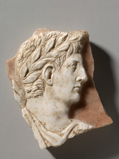 Cameo med portrett av keiser Augustus av Roman Imperial Period
