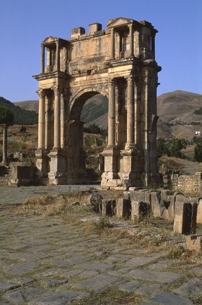 Triumfbue bygget til ære for keiser Caracalla, høykeiserperioden (27 f.Kr.-395 e.Kr.) av Roman Imperial Period