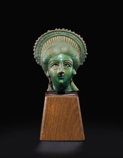 Leder av Isis-Aphrodite, ca. 1. - 2. århundre e.Kr. (fajanse) av Roman Period Egyptian