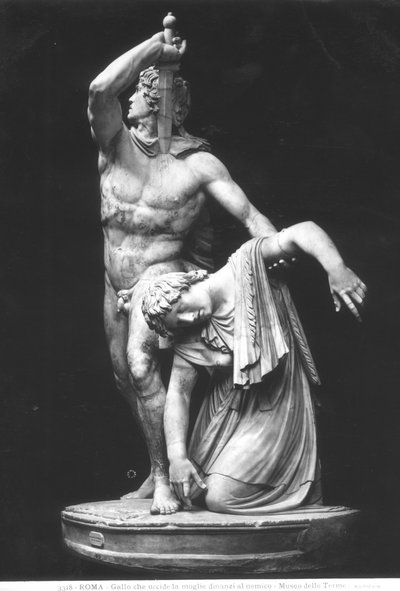 En galler som drepte seg selv etter å ha drept sin kone før fienden, også kjent som Paetus og Arria, romersk kopi av en gresk original (marmor) (s/hvitt-bilde) av Roman Roman