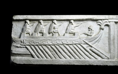 Et krigsskip (lavt relieff) av Roman Roman