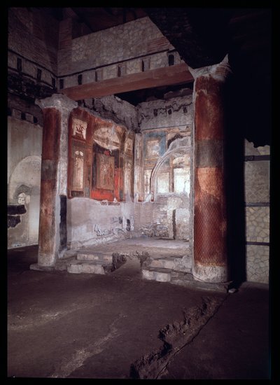 Alter for tempelet (høyskolen) til augustales, 5. århundre f.Kr.-1. århundre e.Kr av Roman Roman