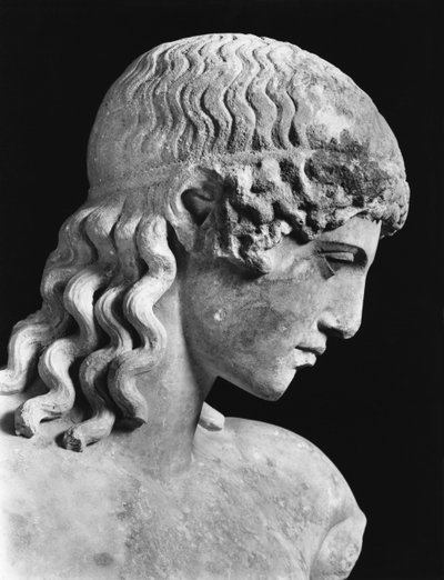 Apollo (marmor) (s/hvitt bilde) (detalj) av Roman Roman