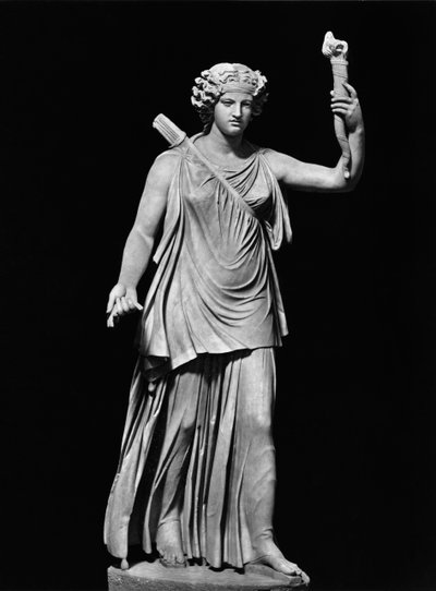 Diana Lucifera (marmor) (s/hvitt bilde) av Roman Roman