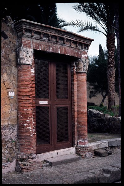 Dør til casa del Gran portale, 5. århundre f.Kr.-1. århundre e.Kr av Roman Roman