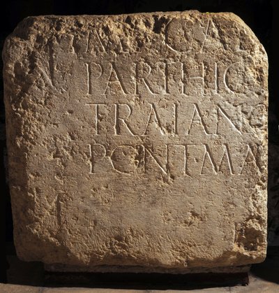 En del av en større hadrianisk inskripsjon, 2. århundre e.Kr. (stein) av Roman Roman