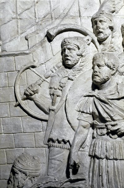 Romersk kunst: "" Romerske krigere under den første krigen i Dacia"" Form fra 1862 som gjengir basrelieffene av søylen til Trajan (søylen Trajane) (Colonna Traiana) i Roma bygget under keiser Trajans regjeringstid (53-117) . Trajane-søy av Roman Roman