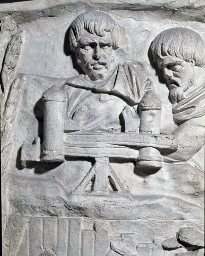 Romersk kunst: "" Romerske soldater nær en katapult brukt under den første krigen i Dacia"" Form fra 1862 som gjengir basrelieffene av kolonnen til Trajan (søylen Trajane) (Colonna Traiana) i Roma bygget under keiser Trajans regjeringstid ( 53-117). Trajan av Roman Roman