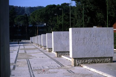 Roma, Foro italico. Herlighetens smug. Hver stein har en inskripsjon som minner om en seier. av Roman Roman