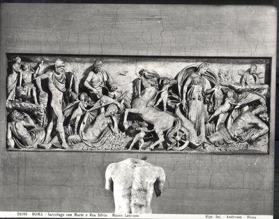 Sarkofag som viser Mars og Rhea Silvia (marmor) (s/hv-bilde) av Roman Roman