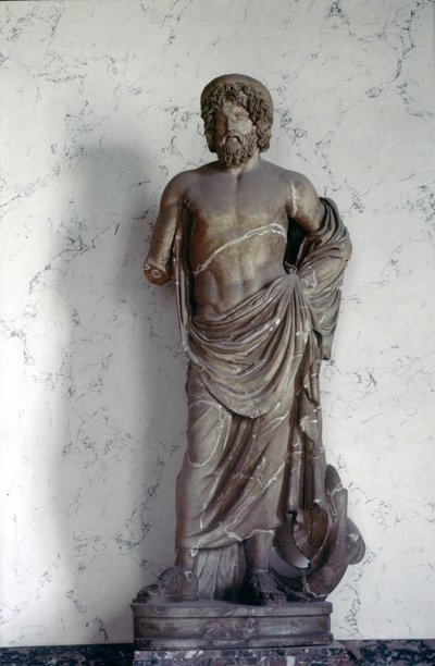 Statue av Asklepius, medisinens gud i den romerske religionen. Louvre-museet, Paris. av Roman Roman