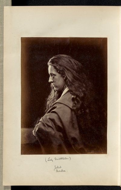  av Ronald Ruthven Leslie Melville