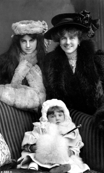 Ellaline Terriss 1872-1971, engelsk skuespiller og sanger, 1908. av Rotary Photo