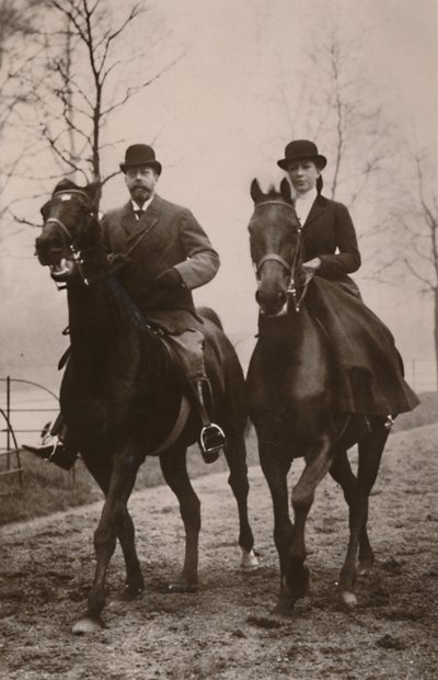 H.M. Kong George V. og prinsesse Mary, 1914. av Rotary Photo