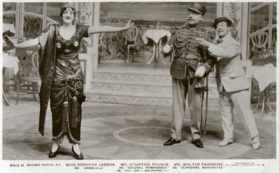 Medlemmer av rollebesetningen til Oh! Åh! Delphine!!!, c1916. av Rotary Photo