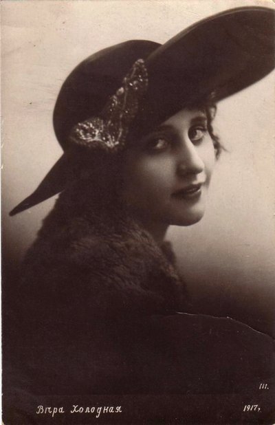 Vera Kholodnaya, russisk stumfilmdame, 1917. av Sakharov and Orlov