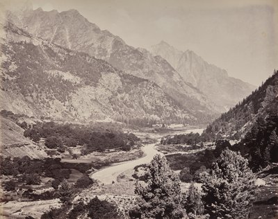 Øvre Himalaya. Utsikt over Buspa-dalen fra Sangla av Samuel Bourne