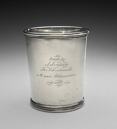 Tumler, ca. 1857 (sølv) av Samuel Simpson