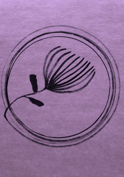 Minimalistisk lilla blomstersirkel av Santhosh ch