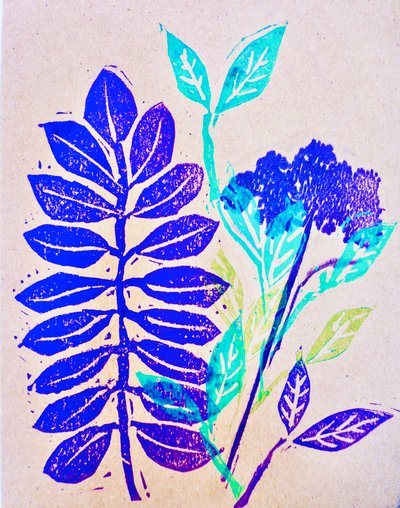 Flora (linosnitt) 2020 av Sarah Thompson Engels