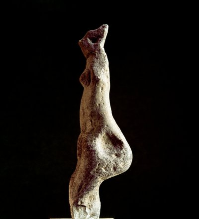 Nuragisk kultur (nuraghi) sardinsk: kalksteinsstatuett av Venus steatopigic (form nedre rygg) (Venus de Macomer), som kommer fra Macomer, nær Nuoro. Dateres fra den prenuragiske perioden (25.-18. århundre f.Kr.) Eneolitikum. Cagliari, Nasjonalt arkeologisk av Sardinia Nuragic Civilization
