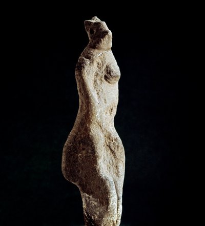 Nuragisk kultur (nuraghi) sardinsk: kalksteinsstatuett av Venus steatopigic (form nedre rygg) (Venus de Macomer), som kommer fra Macomer, nær Nuoro. Dateres fra den prenuragiske perioden (25.-18. århundre f.Kr.) Eneolitikum. Cagliari, Nasjonalt arkeologisk av Sardinia Nuragic Civilization