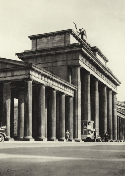 Berlin: Brandenburger Tor; Brandenburger Tor (s/hvitt bilde) av Sasha Stone
