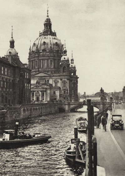 Berlin: Dom; Katedralen (s/hvitt bilde) av Sasha Stone