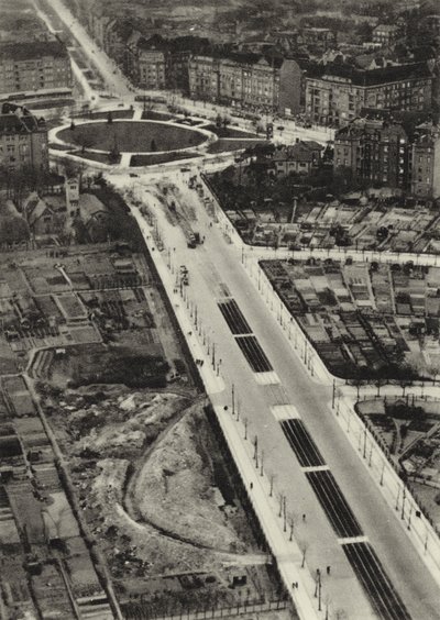 Berlin: Reichsstrasse, Reichskanzlerplatz (s/hvitt-bilde) av Sasha Stone