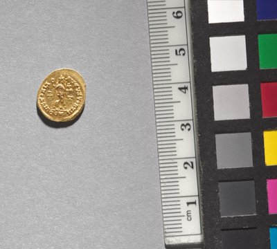 Solidus of Arkadios (revers), 395-408 (gull) (se CVL 499734 for forside) av School Byzantine