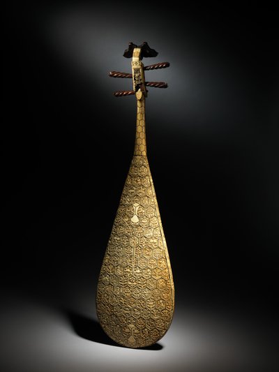 Pipa, ca. 1600 (tre, elfenben, bein, silke) av School Chinese