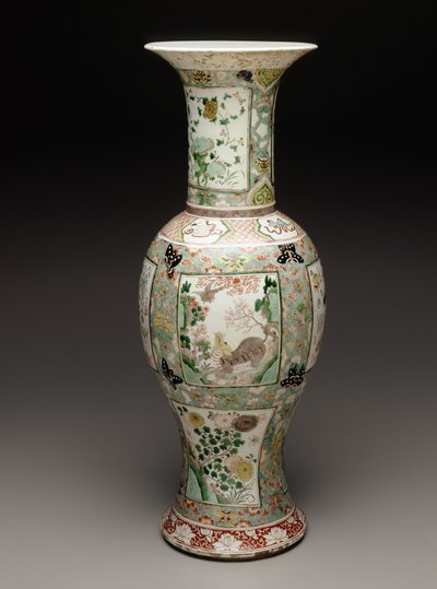 Vase, ca. 1700 (porselen og emalje) av School Chinese