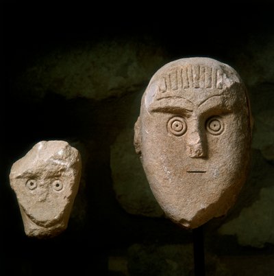 Koniske hoder, fra et begravelsesmonument funnet i Daunia av School Daunian