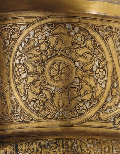 Detalj av et innlagt brettstativ, Mamluk Egypt eller Syria, første halvdel av 1300-tallet (sølv og messing) (se også 448375) av School Egyptian