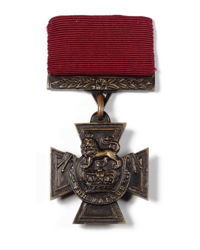 Victoria Cross (bronse med silkebånd) av School English