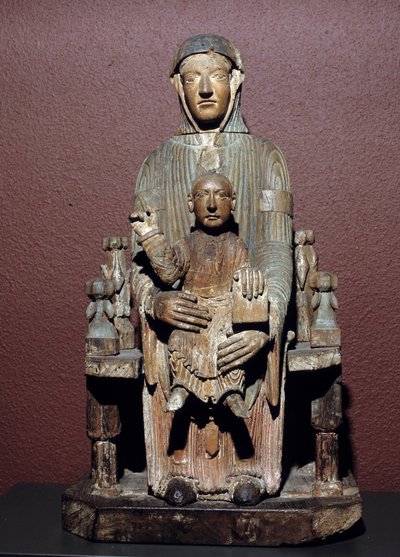 Art France: Jomfru i majestetisk eik skåret (Auvergne), middelalder. Riom, Musee Francisque Mandet av School French