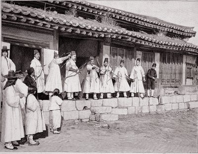 Bueskyttere i det gamle palasset i Seoul, Korea, slutten av 1800-tallet av School Korean
