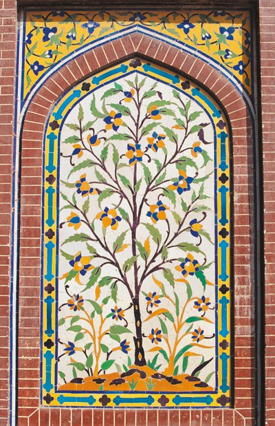 Blomstrende tre, Majolica-dekorasjon, Wazir Khan-moskeen (1600-tallet), Lahore, Punjab, Pakistan av School Pakistani