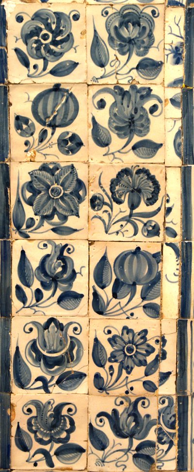 Panel som viser forskjellige arter av blomster, Tarouca, Portugal (keramiske fliser) av School Portuguese