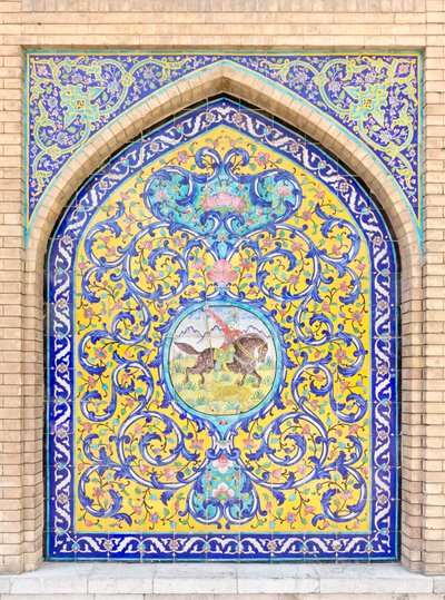 Flisarbeid ved Golestan-palasset, Teheran, Iran (bilde) av School Qajar