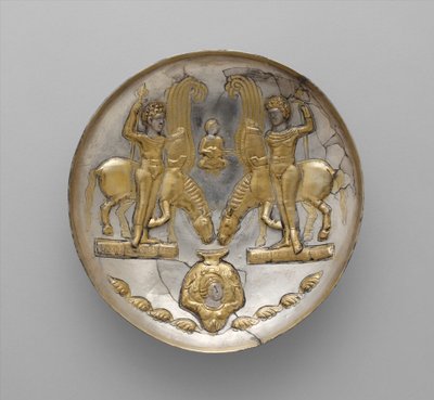 Plate with youths and winged horses, c.5th-6th century A.D (silver, mercury gilding) av School Sasanian