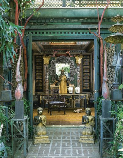 Et par thailandske takpynt (malt tre) av School Thai