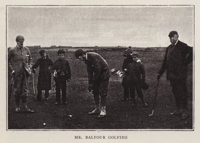 Den britiske konservative politikeren Arthur Balfour spiller golf (s/hvitt bilde) av Scottish Photographer