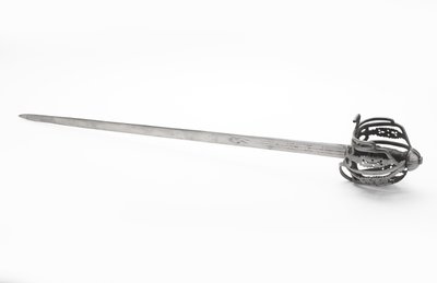 Bredt sverd med kurvbeslag, ca. 1745 (stål) av Scottish School